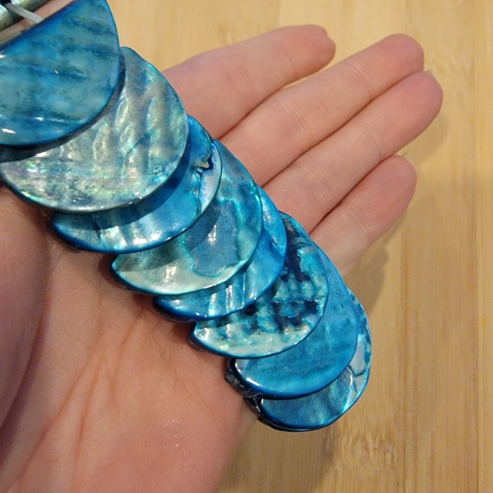 Blue Shell Bracelet - Picture 5 of 6